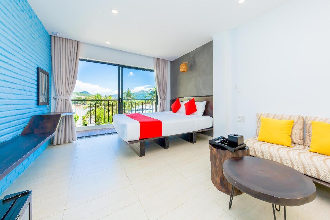 Oyo 426 Klaus Resort Нячанг Екстер'єр фото