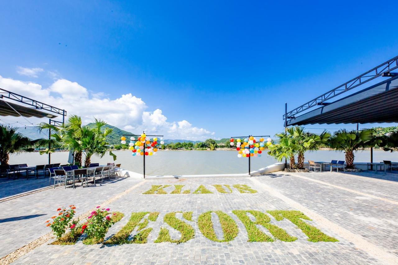 Oyo 426 Klaus Resort Нячанг Екстер'єр фото
