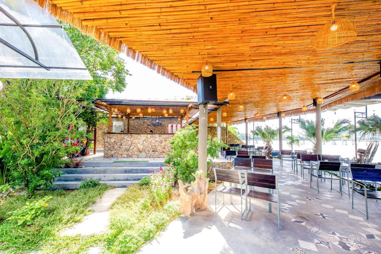 Oyo 426 Klaus Resort Нячанг Екстер'єр фото