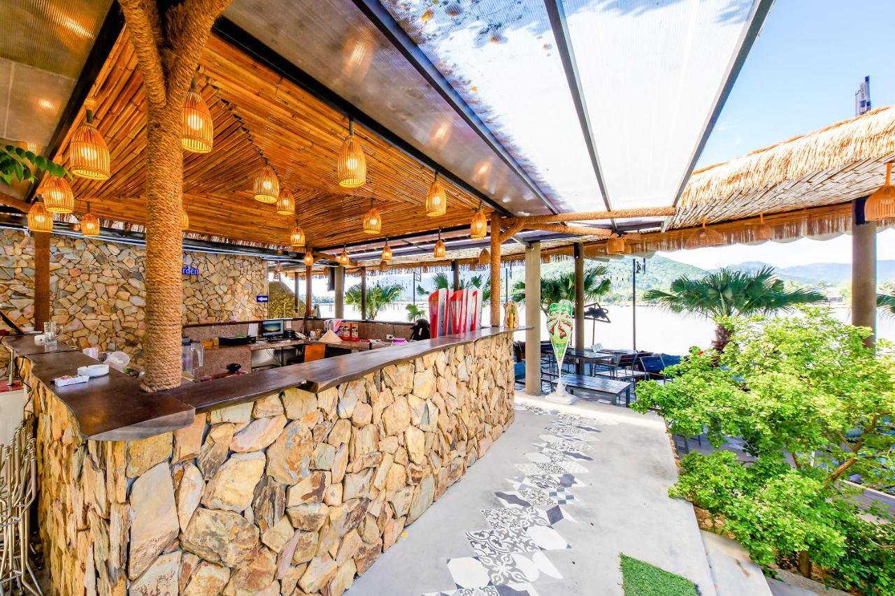 Oyo 426 Klaus Resort Нячанг Екстер'єр фото