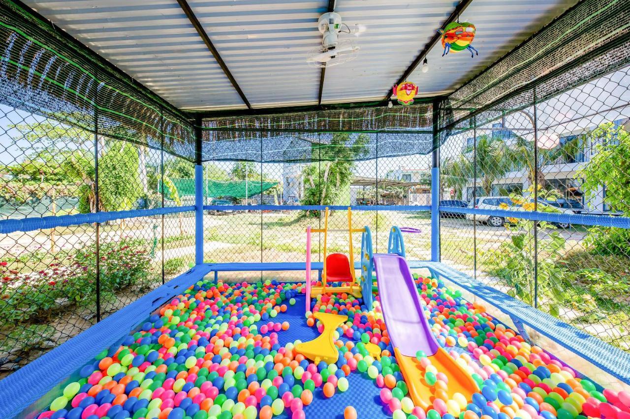 Oyo 426 Klaus Resort Нячанг Екстер'єр фото